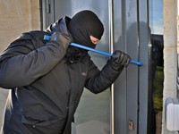 Diferencias legales entre ocupación ilegal y usurpación de viviendas