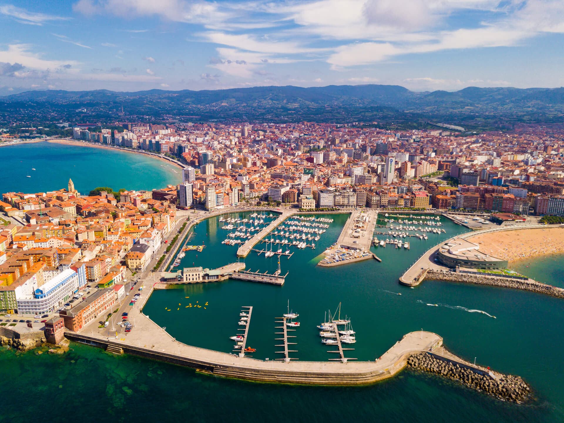 Desalojo de okupas en Gijón