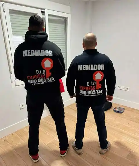 Echar okupas  en Valencia