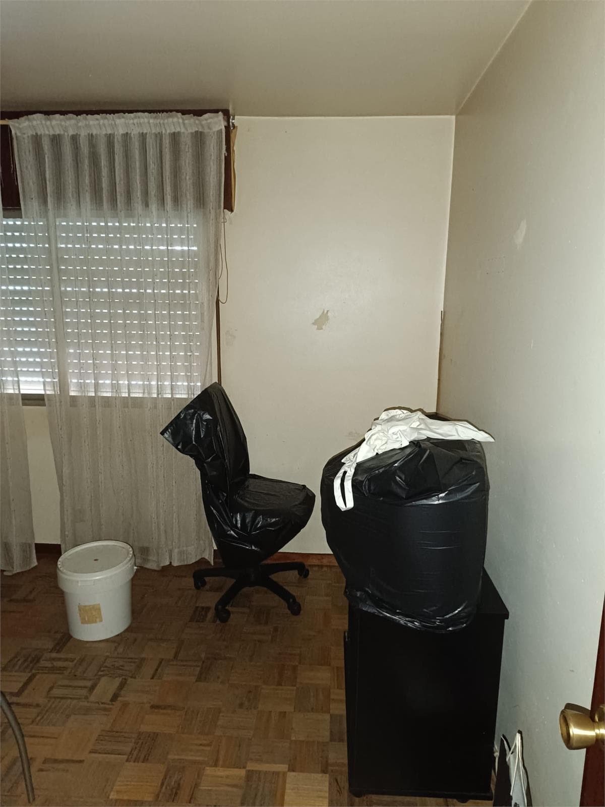 Inmueble recuperado en Cambre ( A Coruña) inquilino moroso más de 12000 € de deuda - Imagen 2