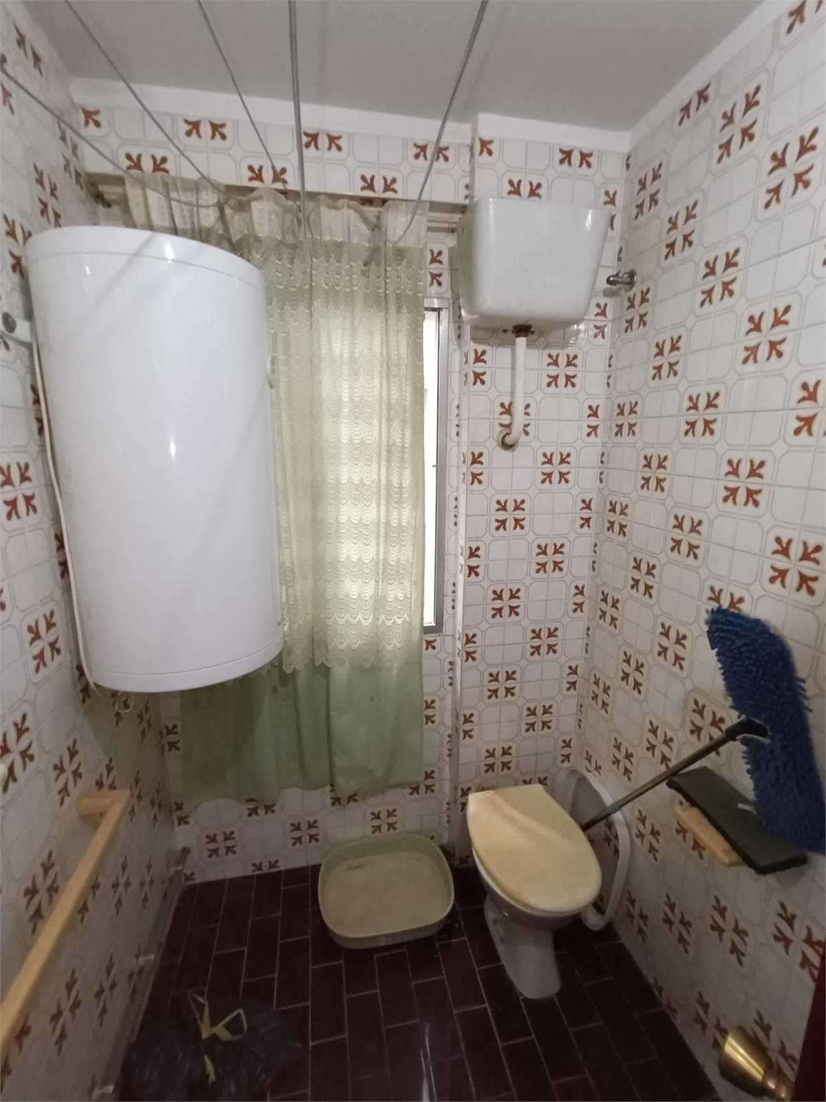 Inmueble recuperado en Cambre ( A Coruña) inquilino moroso más de 12000 € de deuda - Imagen 4