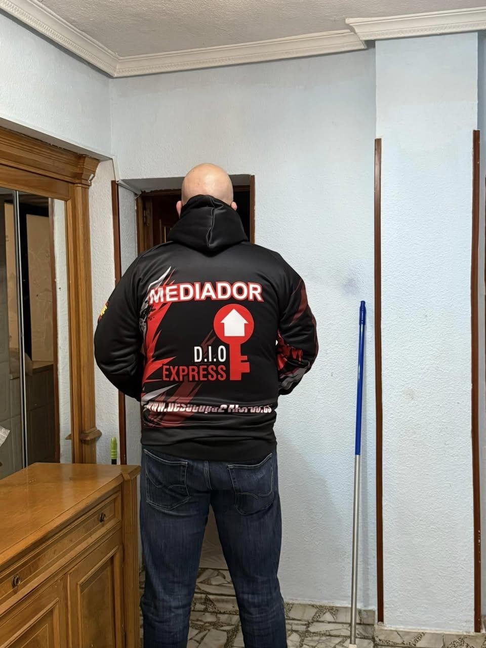 Inmueble recuperado en Distrito de Usera Madrid, inquilinos morosos - Imagen 1