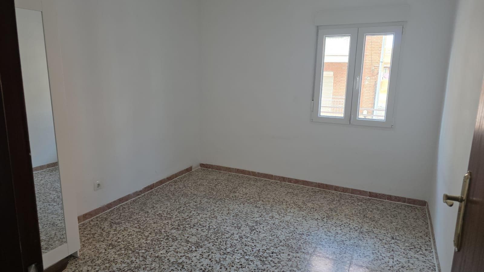 Inmueble recuperado en la ciudad de Fuenlabrada (Madrid) inquilinos morosos - Imagen 3