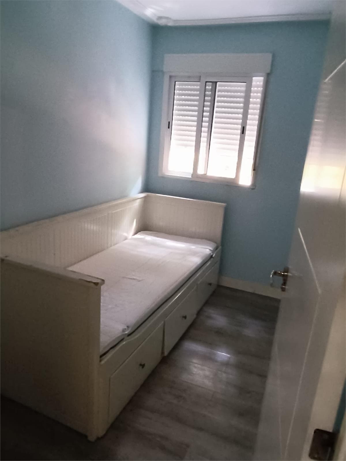 Inmueble recuperado en la ciudad de Madrid, inquilinos morosos - Imagen 1