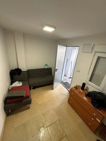 Inmueble recuperado en la ciudad de Santander Inquilinos morosos - Imagen 3