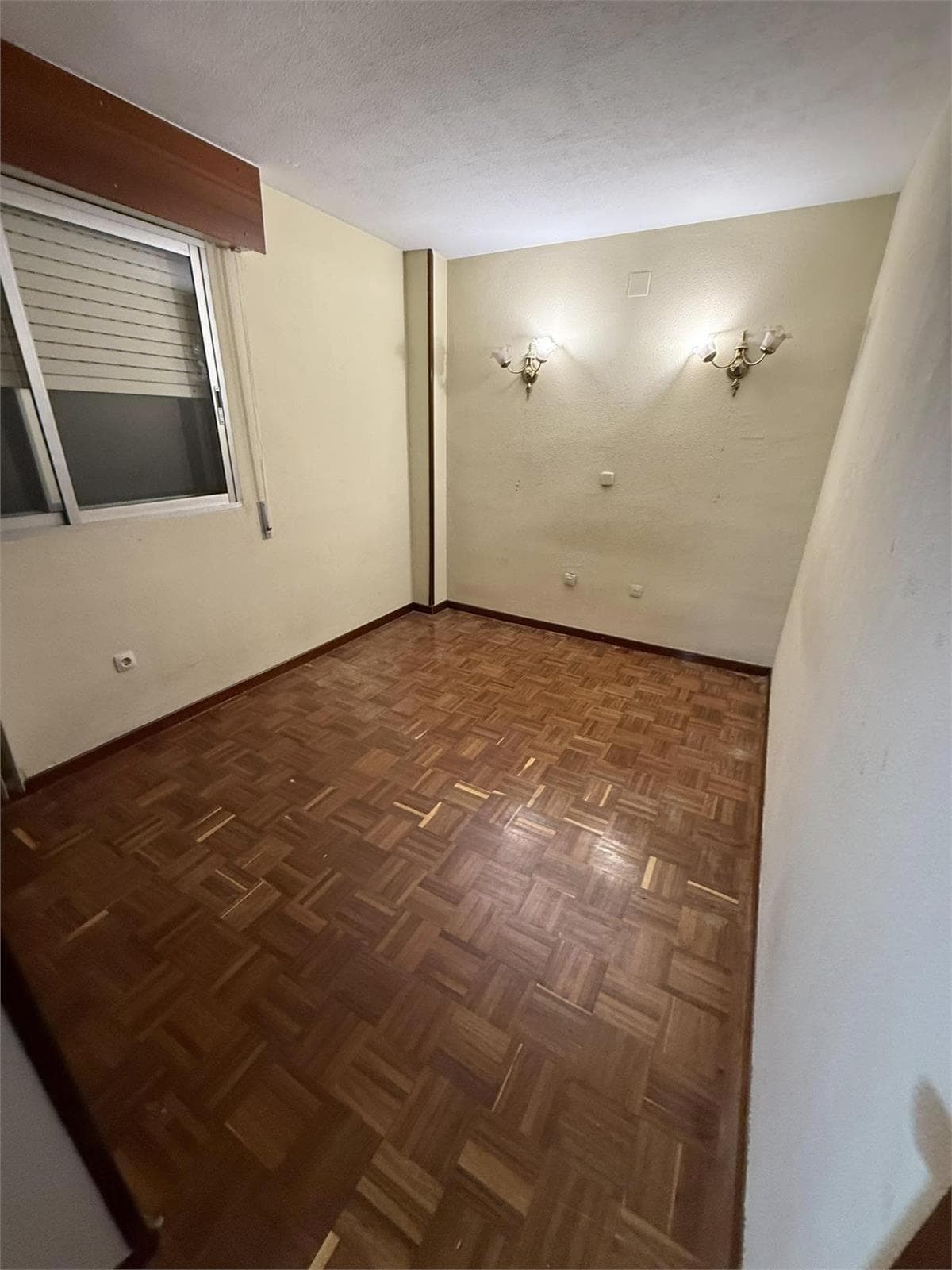 Inmueble recuperado en Madrid distrito Vallecas Inquilinos morosos - Imagen 2