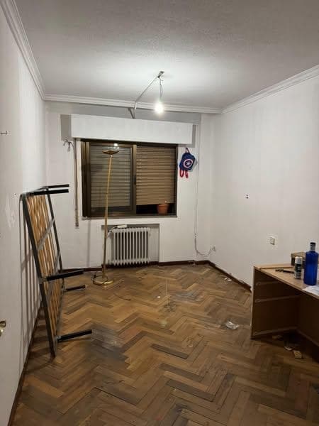 Inmueble recuperado en Madrid inquilina en precario - Imagen 2