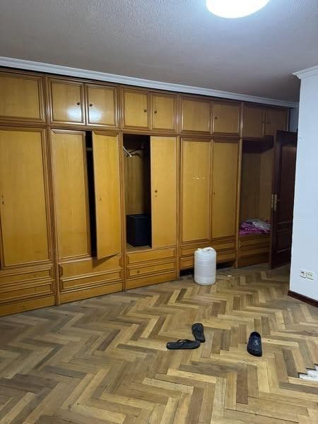 Inmueble recuperado en Madrid inquilina en precario - Imagen 3