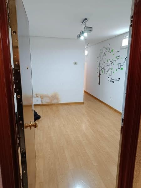 Inmueble recuperado en Madrid pase de llaves - Imagen 12