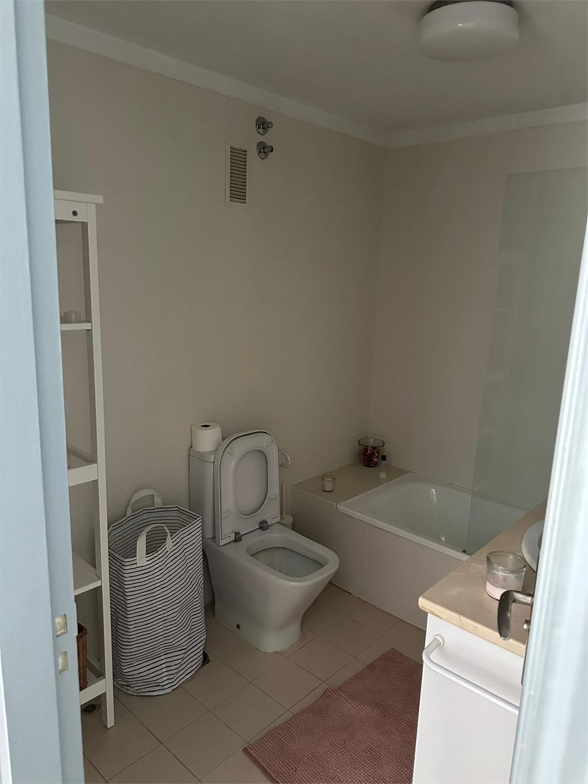 Inmueble recuperado en Oleiros A Coruña, inquilino moroso deuda superior a 20.000 € - Imagen 8