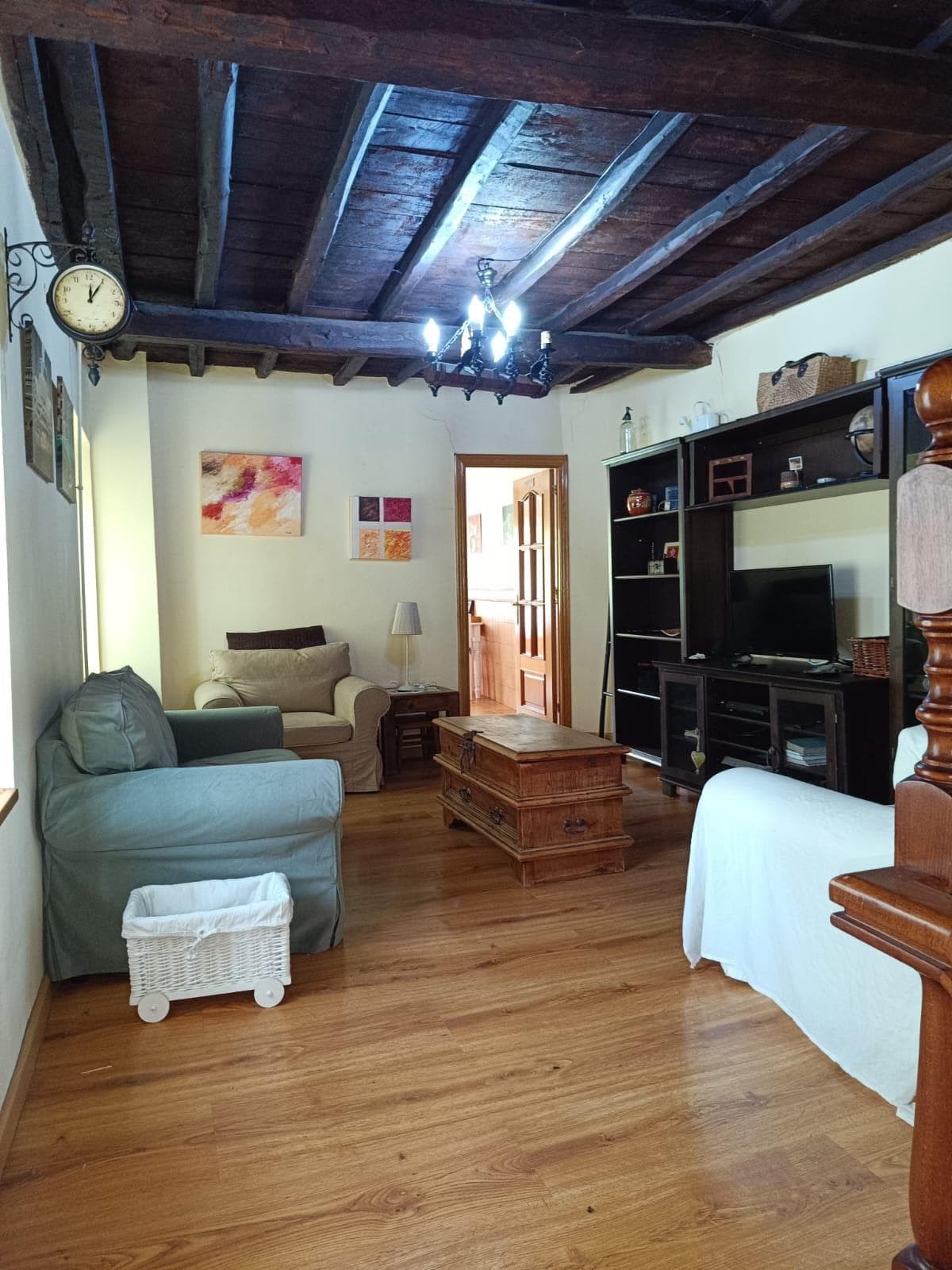 Inmueble recuperado en  Villar de los Barrios (Castilla y León), inquilinos morosos - Imagen 7