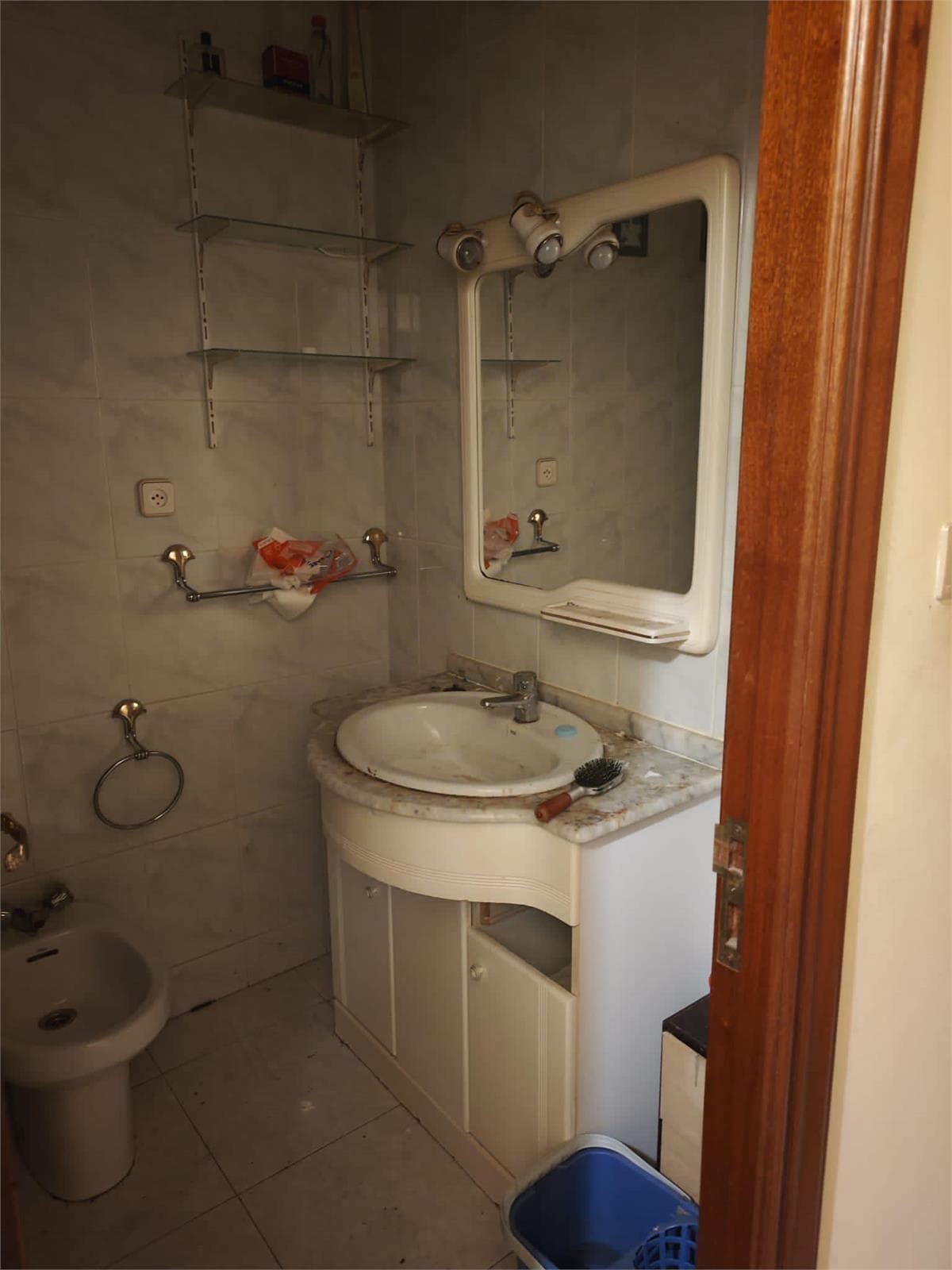 Inquilinos Morosos en Barrio del Ventorrillo (A Coruña) - Imagen 16